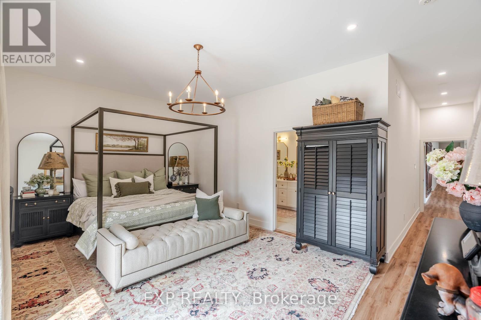 12a Viewmount Drive, Ottawa, Ontario  K2G 1R5 - Photo 16 - X12107769