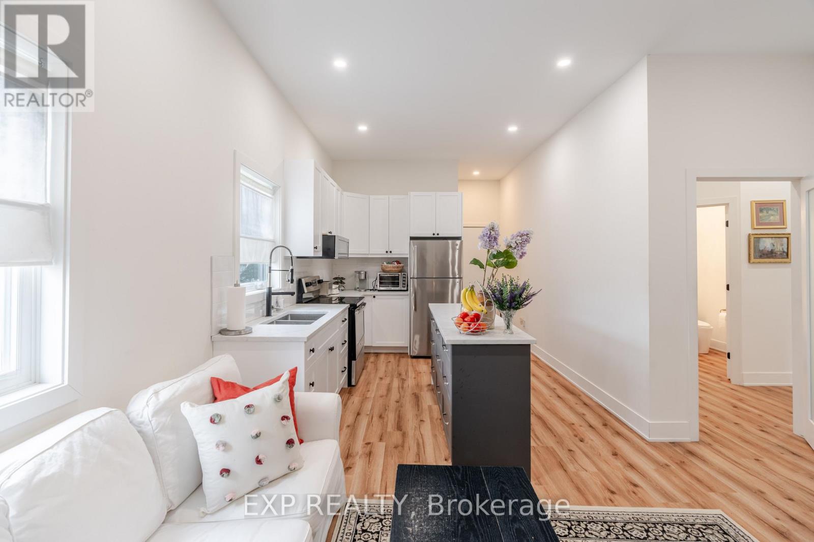 12a Viewmount Drive, Ottawa, Ontario  K2G 1R5 - Photo 20 - X12107769