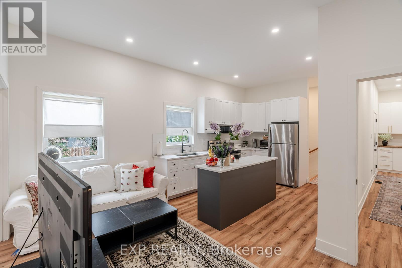 12a Viewmount Drive, Ottawa, Ontario  K2G 1R5 - Photo 22 - X12107769