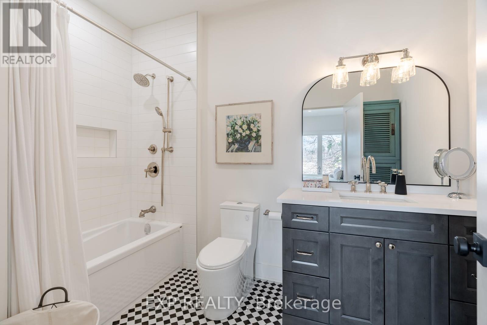 12a Viewmount Drive, Ottawa, Ontario  K2G 1R5 - Photo 30 - X12107769
