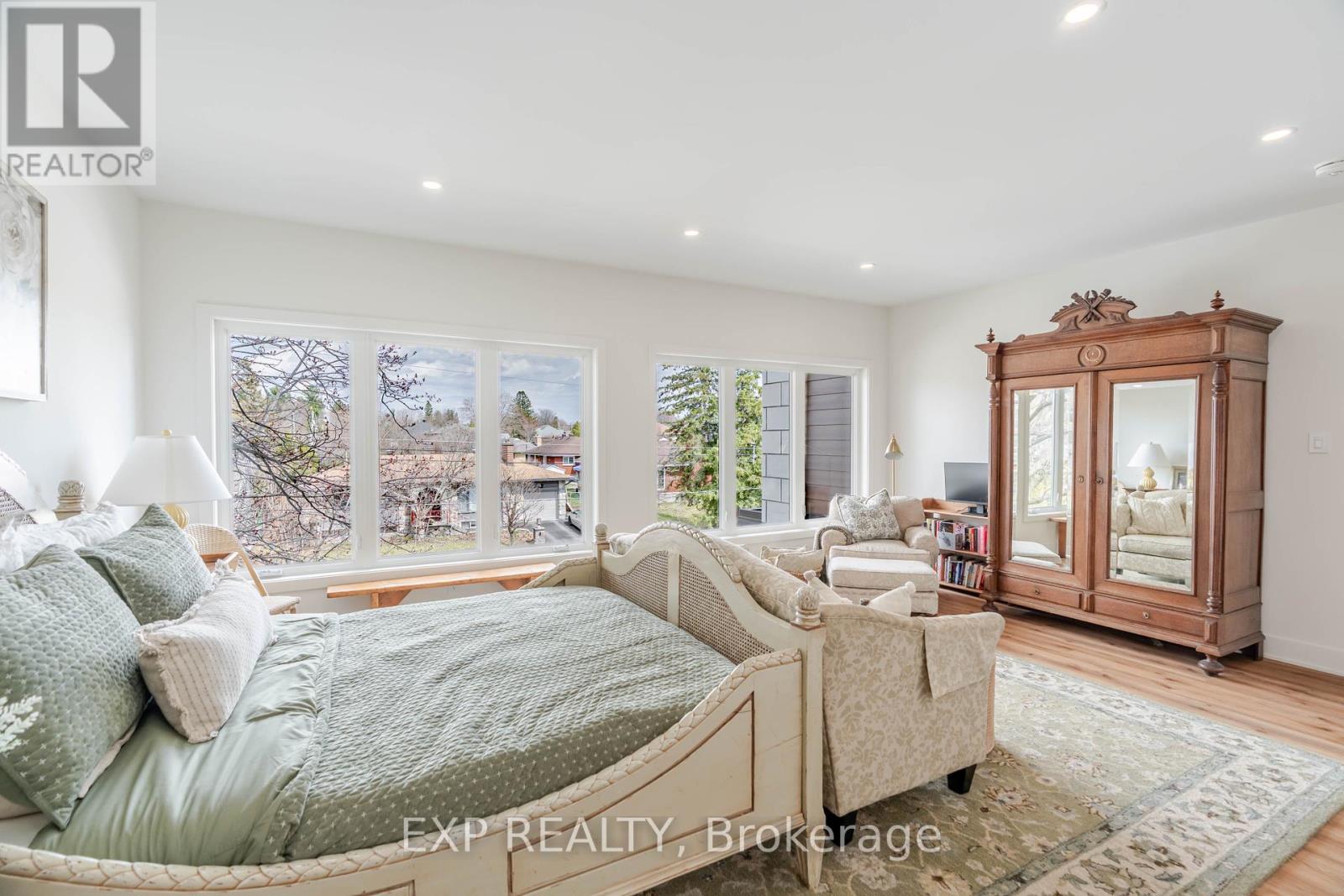 12a Viewmount Drive, Ottawa, Ontario  K2G 1R5 - Photo 25 - X12107769