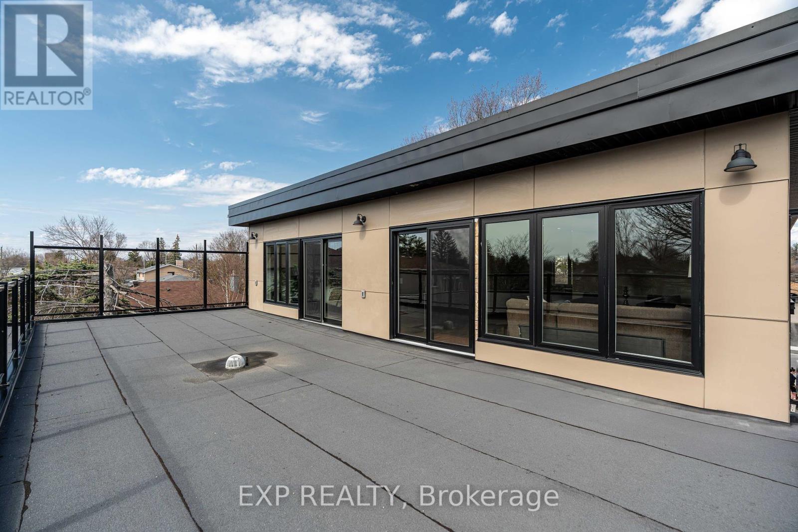 12a Viewmount Drive, Ottawa, Ontario  K2G 1R5 - Photo 36 - X12107769