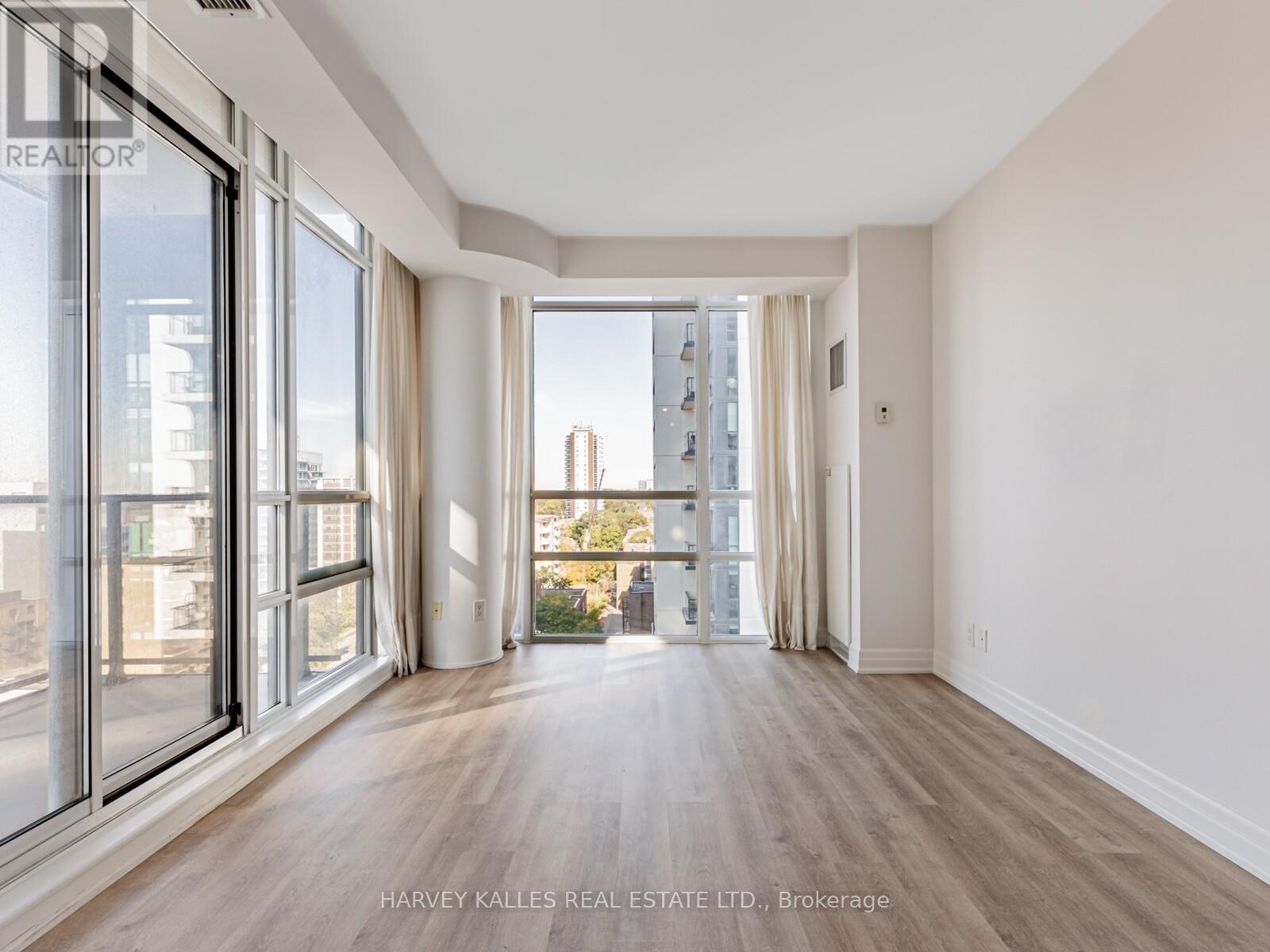 1003 - 500 St Clair Avenue W, Toronto, Ontario  M6C 1A8 - Photo 11 - C12466723