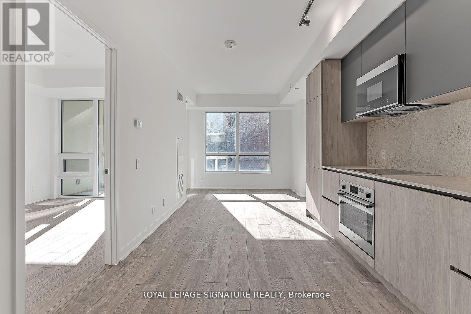 810 - 108 Peter Street, Toronto, Ontario  M5V 2G7 - Photo 1 - C12466751