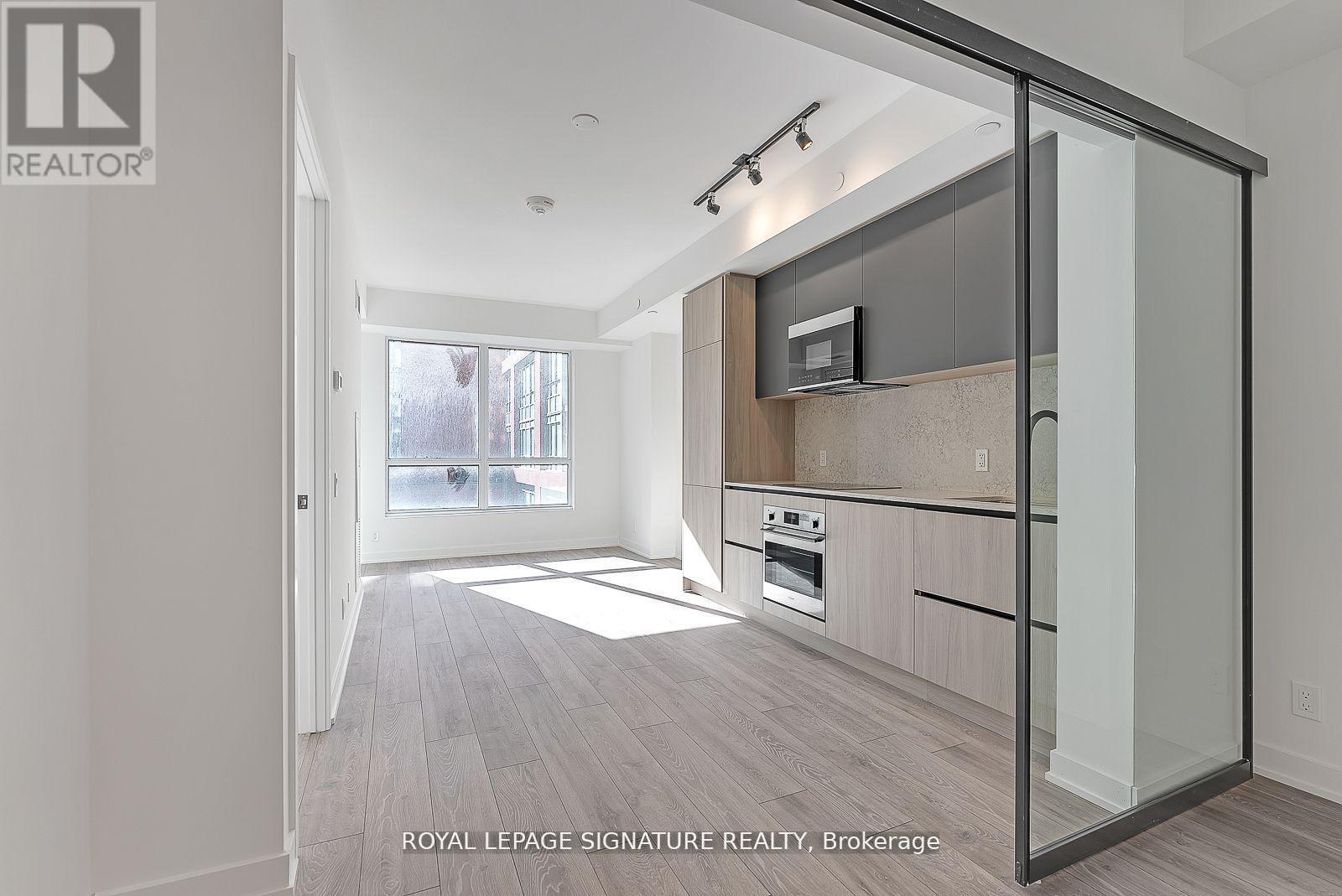 810 - 108 Peter Street, Toronto, Ontario  M5V 2G7 - Photo 4 - C12466751