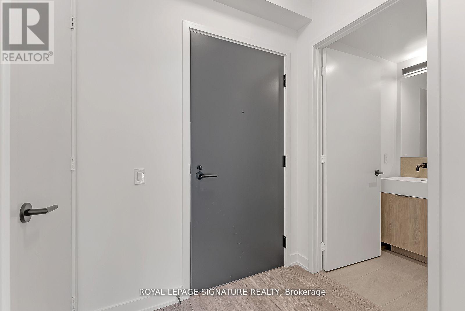 810 - 108 Peter Street, Toronto, Ontario  M5V 2G7 - Photo 7 - C12466751