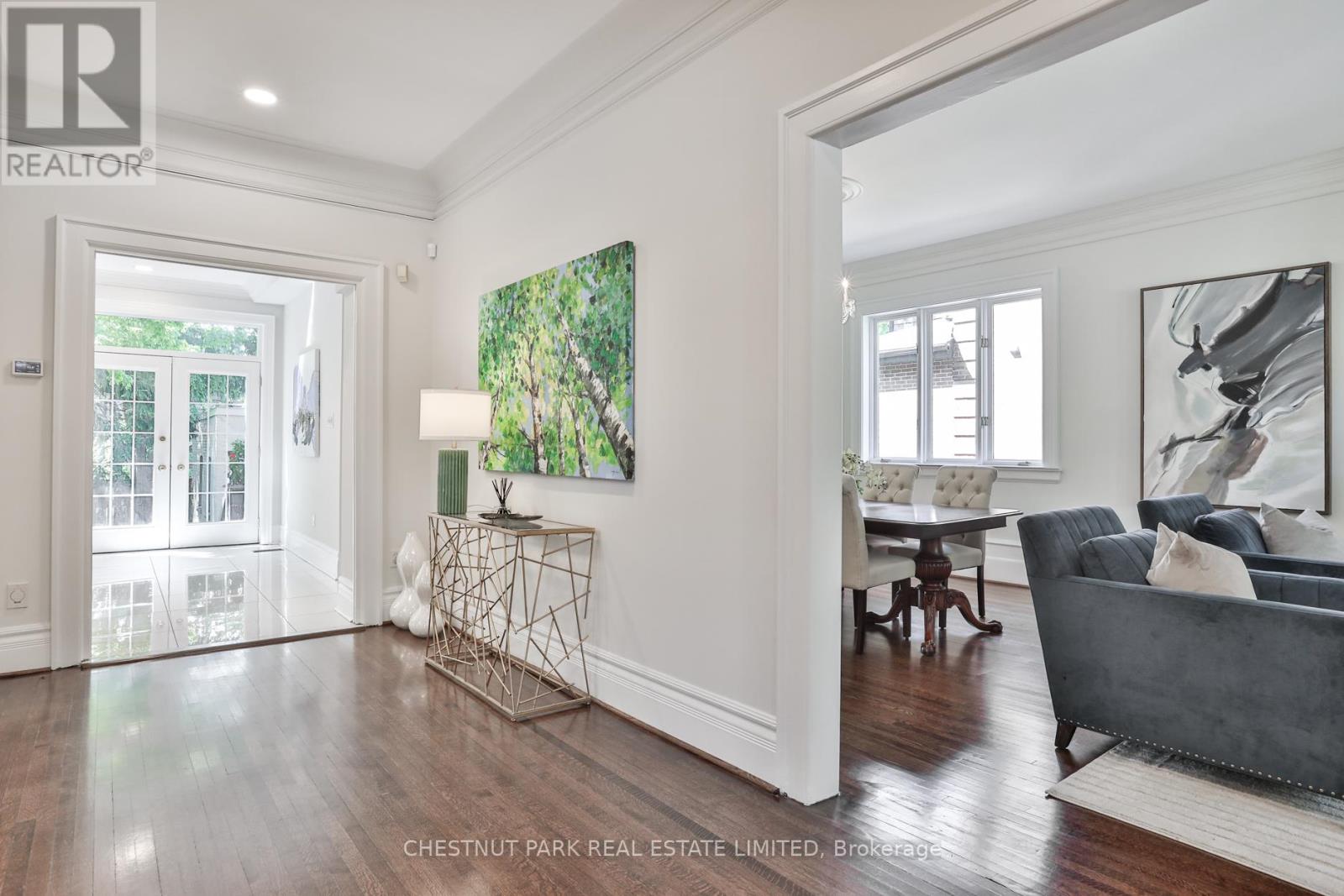 121 Roxborough Drive, Toronto, Ontario  M4W 1X5 - Photo 6 - C12466760