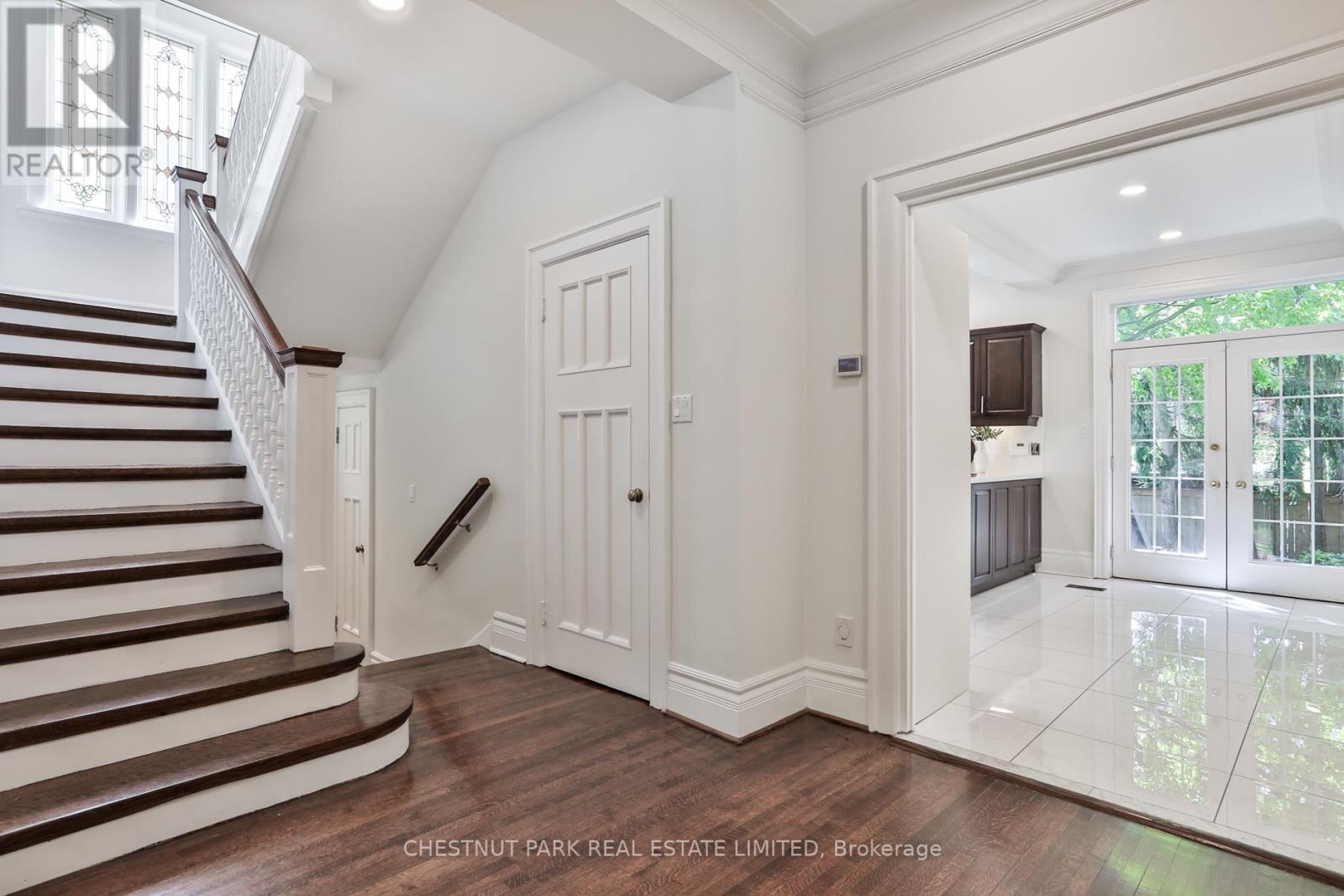 121 Roxborough Drive, Toronto, Ontario  M4W 1X5 - Photo 7 - C12466760