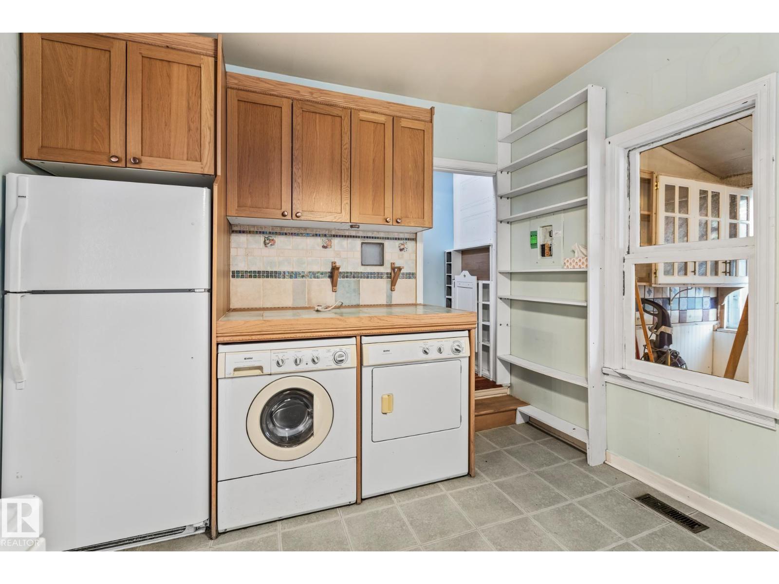 9325 110 Av Nw, Edmonton, Alberta  T5H 1H2 - Photo 7 - E4462353