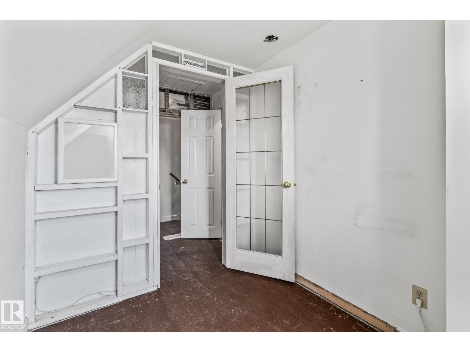 9325 110 Av Nw, Edmonton, Alberta  T5H 1H2 - Photo 24 - E4462353