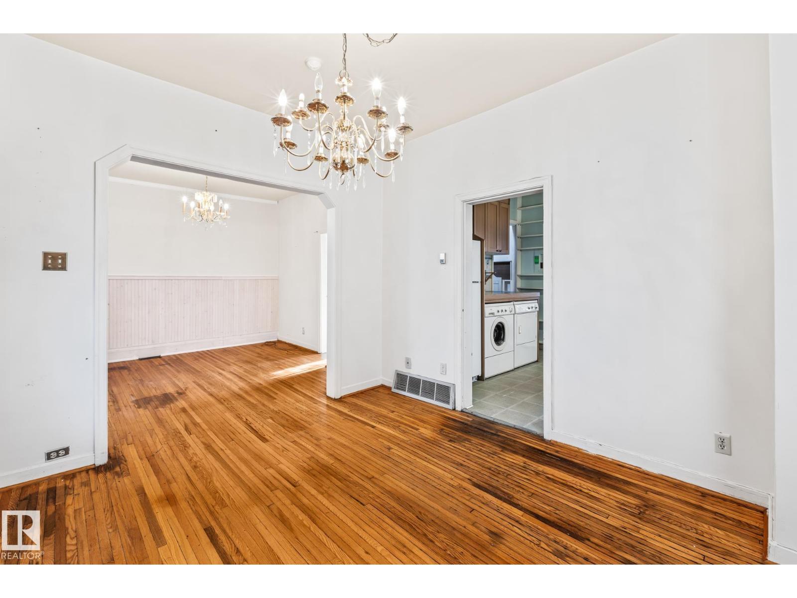 9325 110 Av Nw, Edmonton, Alberta  T5H 1H2 - Photo 11 - E4462353