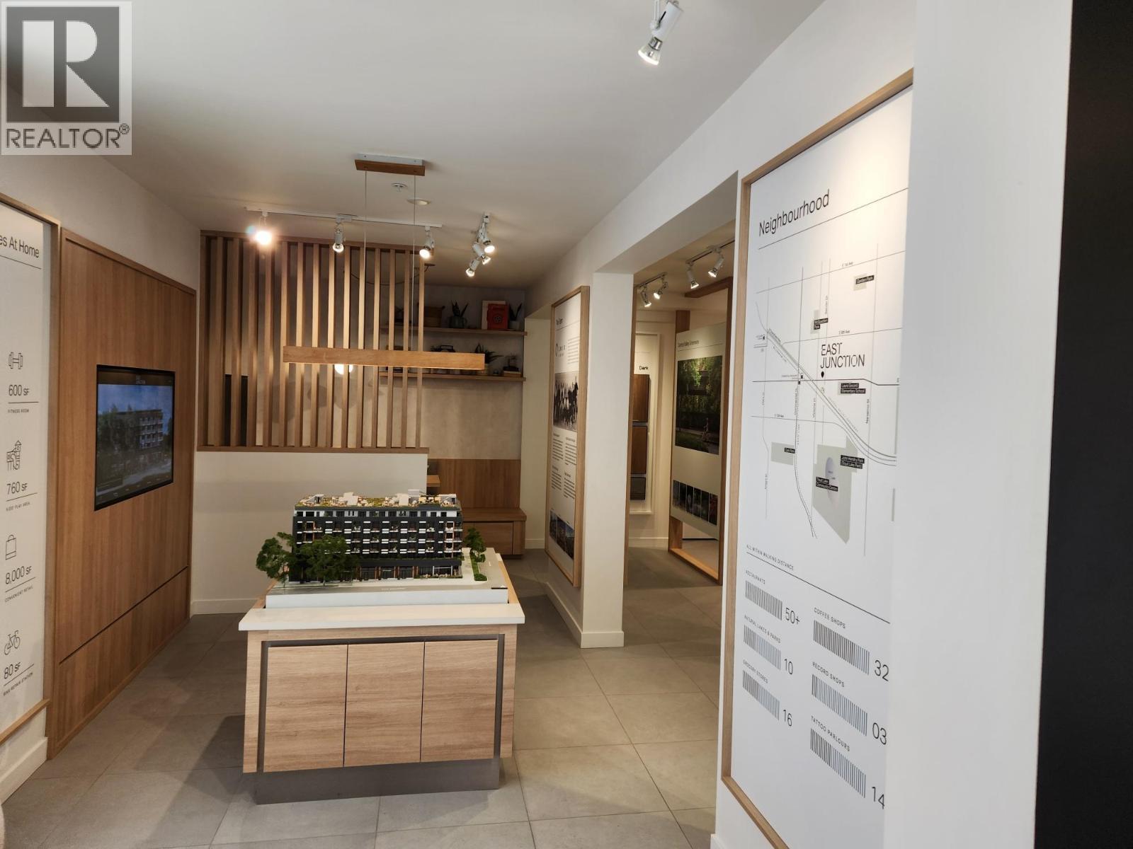 2991 Commercial Drive, Vancouver, British Columbia  V5N 4C8 - Photo 3 - C8072883