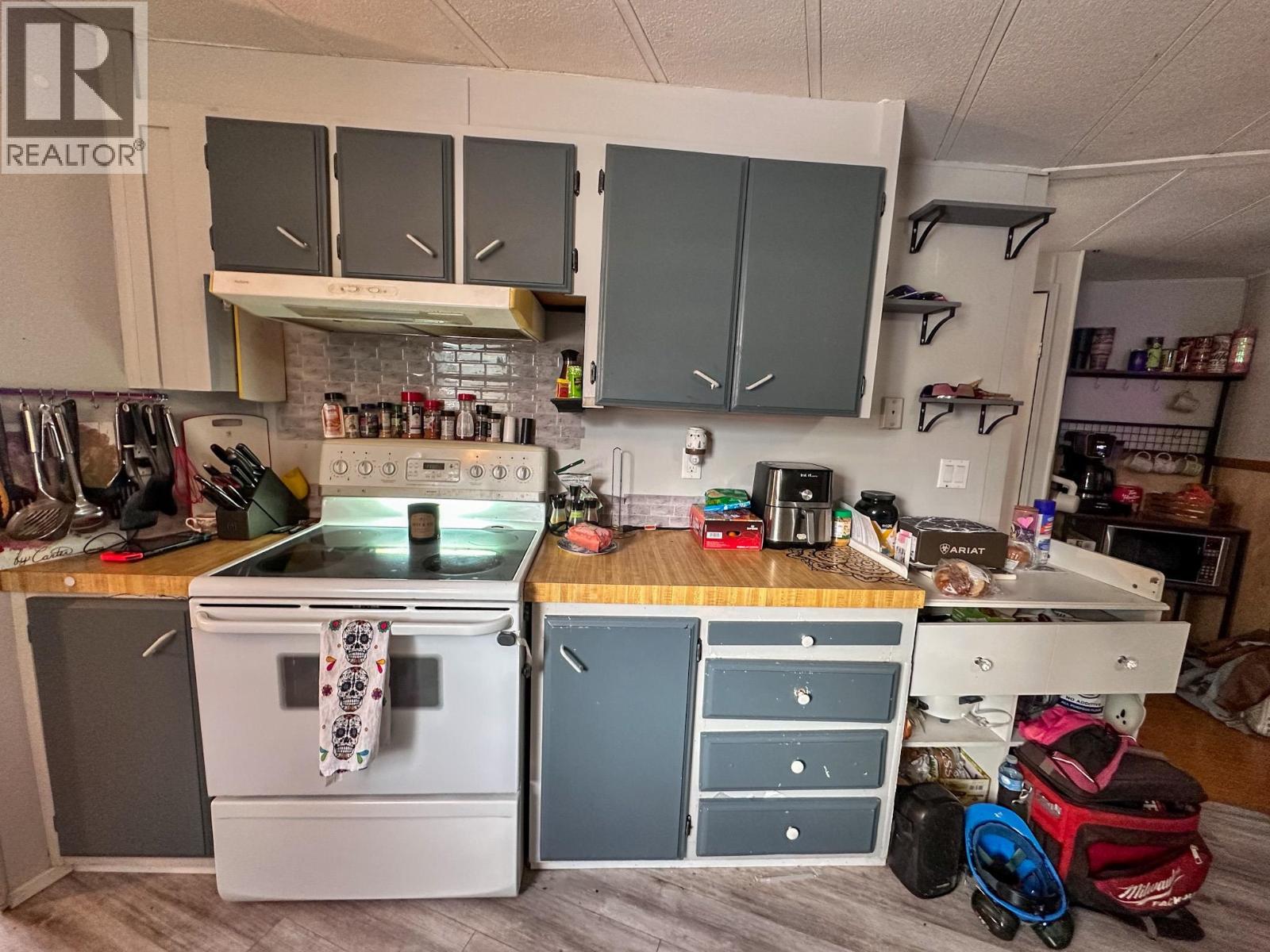 5586 103 Mile Lake Road, 103 Mile House, British Columbia  V0K 2E1 - Photo 16 - R3009244