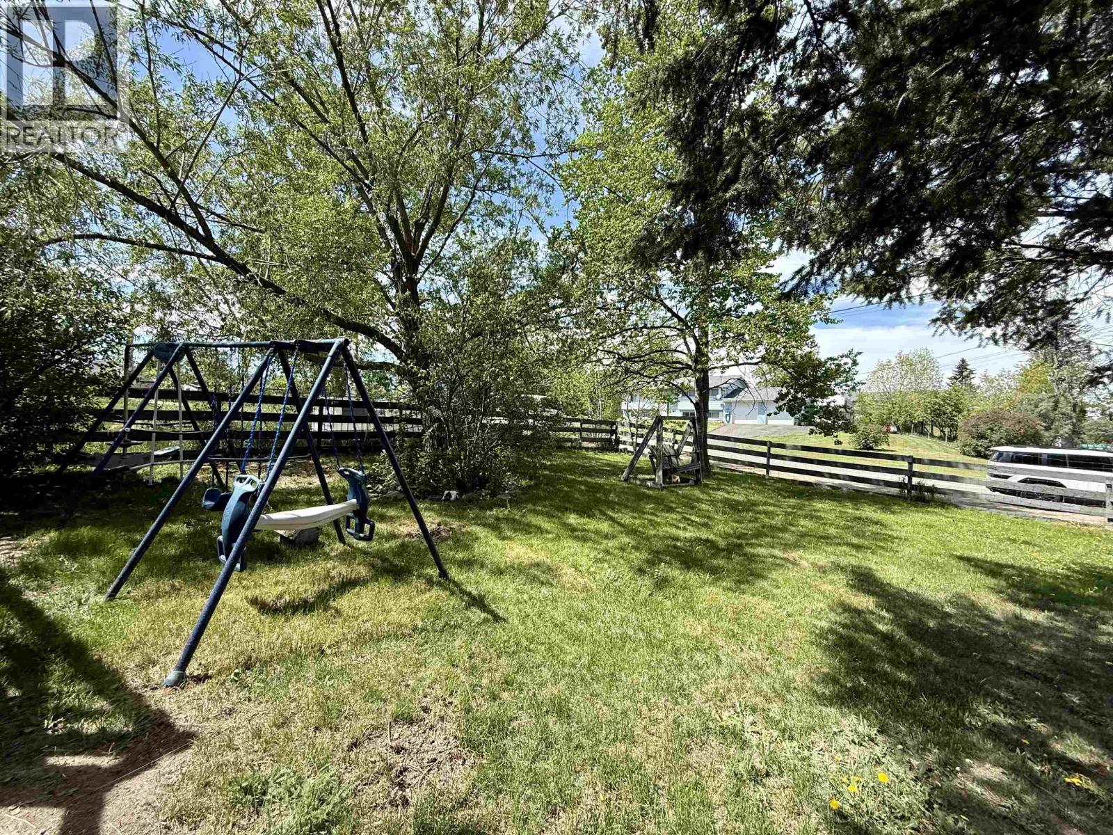 5586 103 Mile Lake Road, 103 Mile House, British Columbia  V0K 2E1 - Photo 6 - R3009244