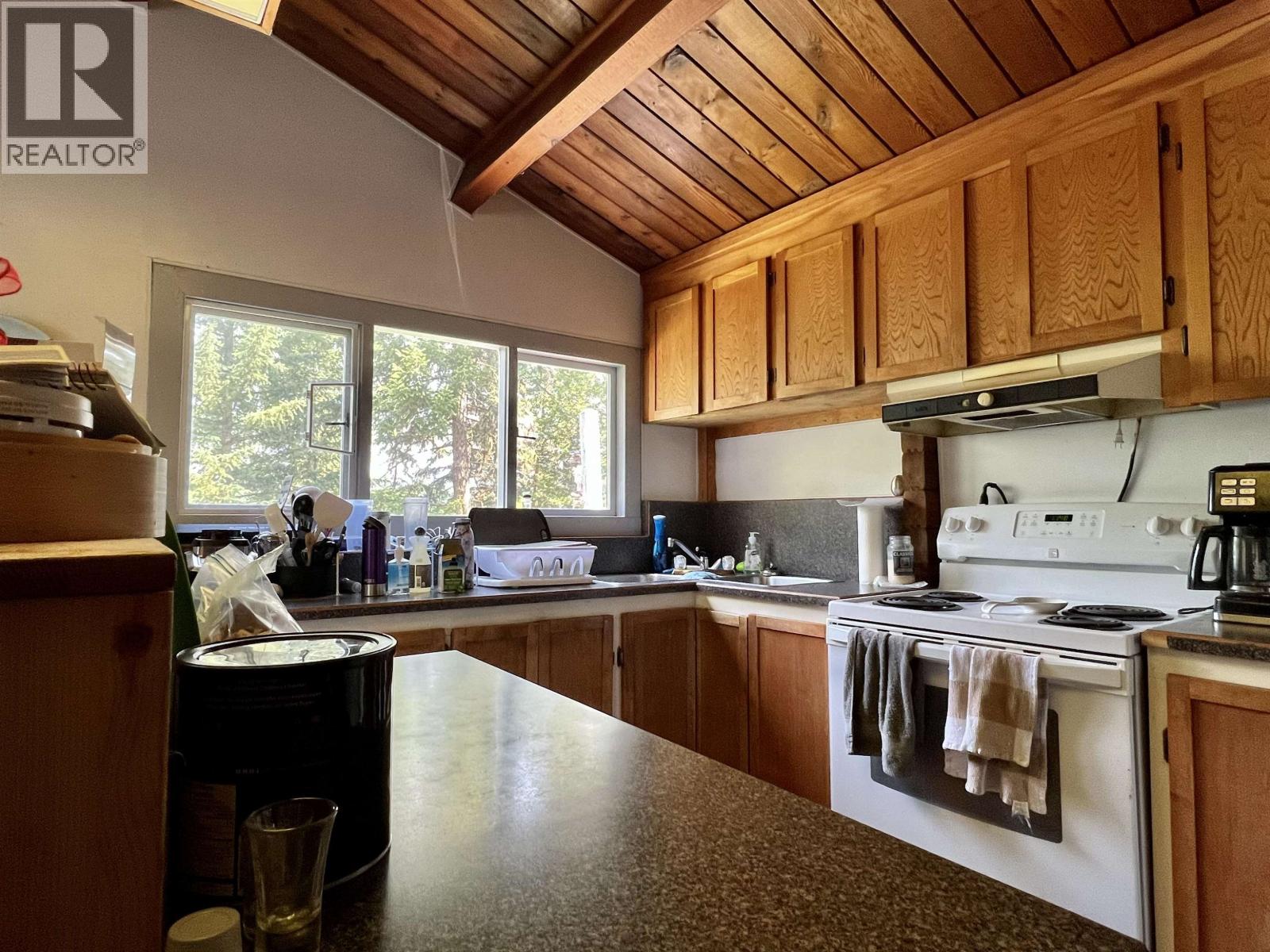 6088 Norman Road, 100 Mile House, British Columbia  V0K 2E3 - Photo 8 - R3018104