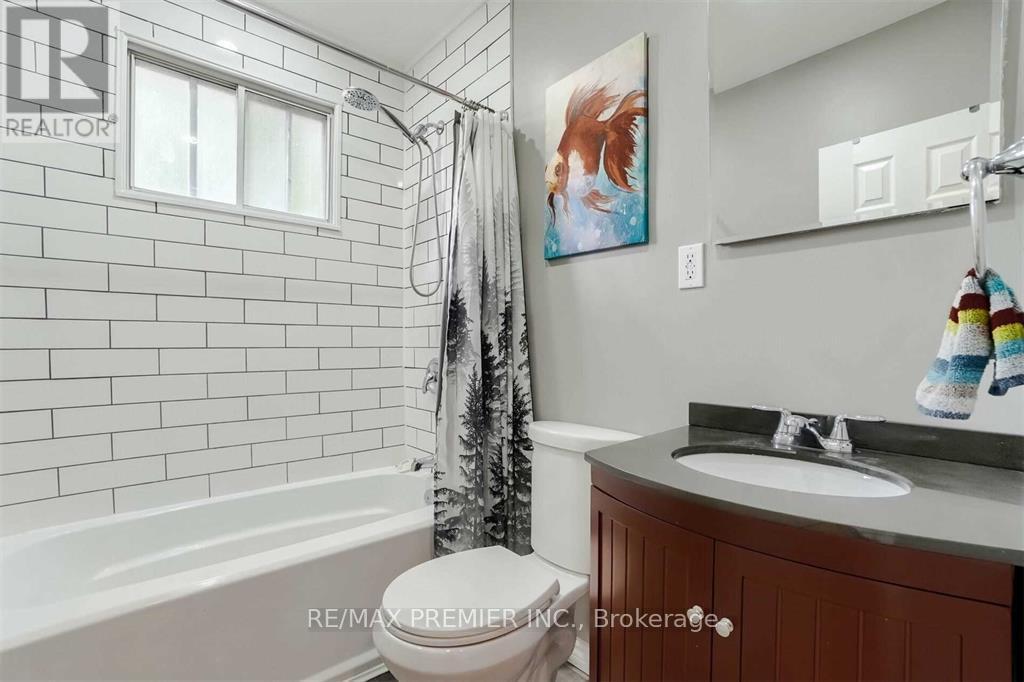 Main - 306 Rosedale Drive, Whitby, Ontario  L1N 1Z3 - Photo 9 - E12466709