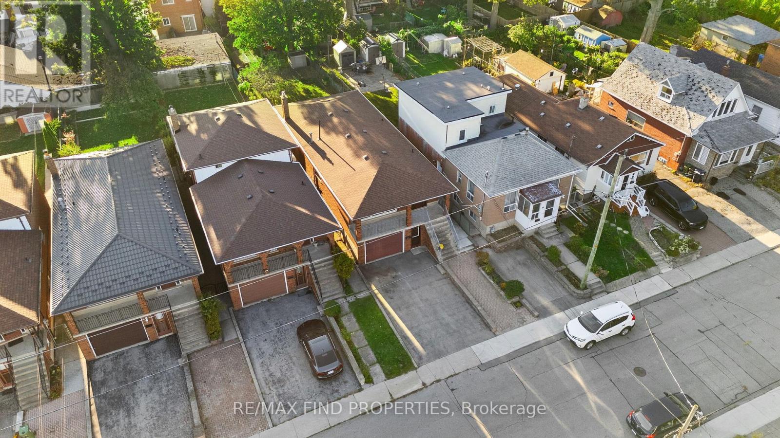 16 MCDONALD AVENUE, Toronto, Ontario