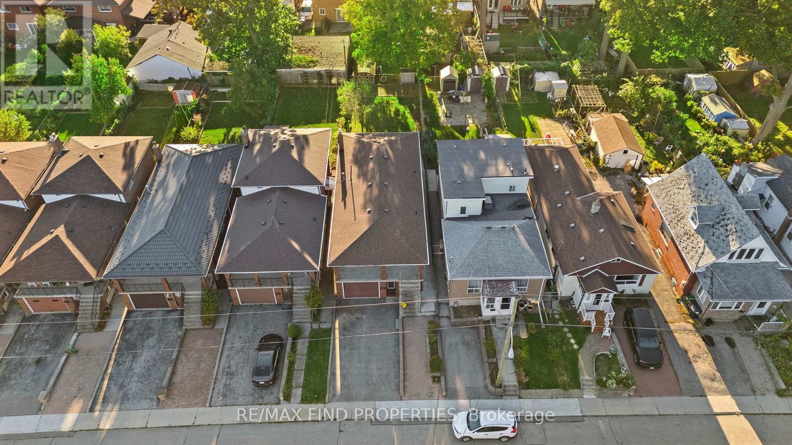 16 Mcdonald Avenue, Toronto, Ontario  M1L 3Y8 - Photo 2 - E12466740