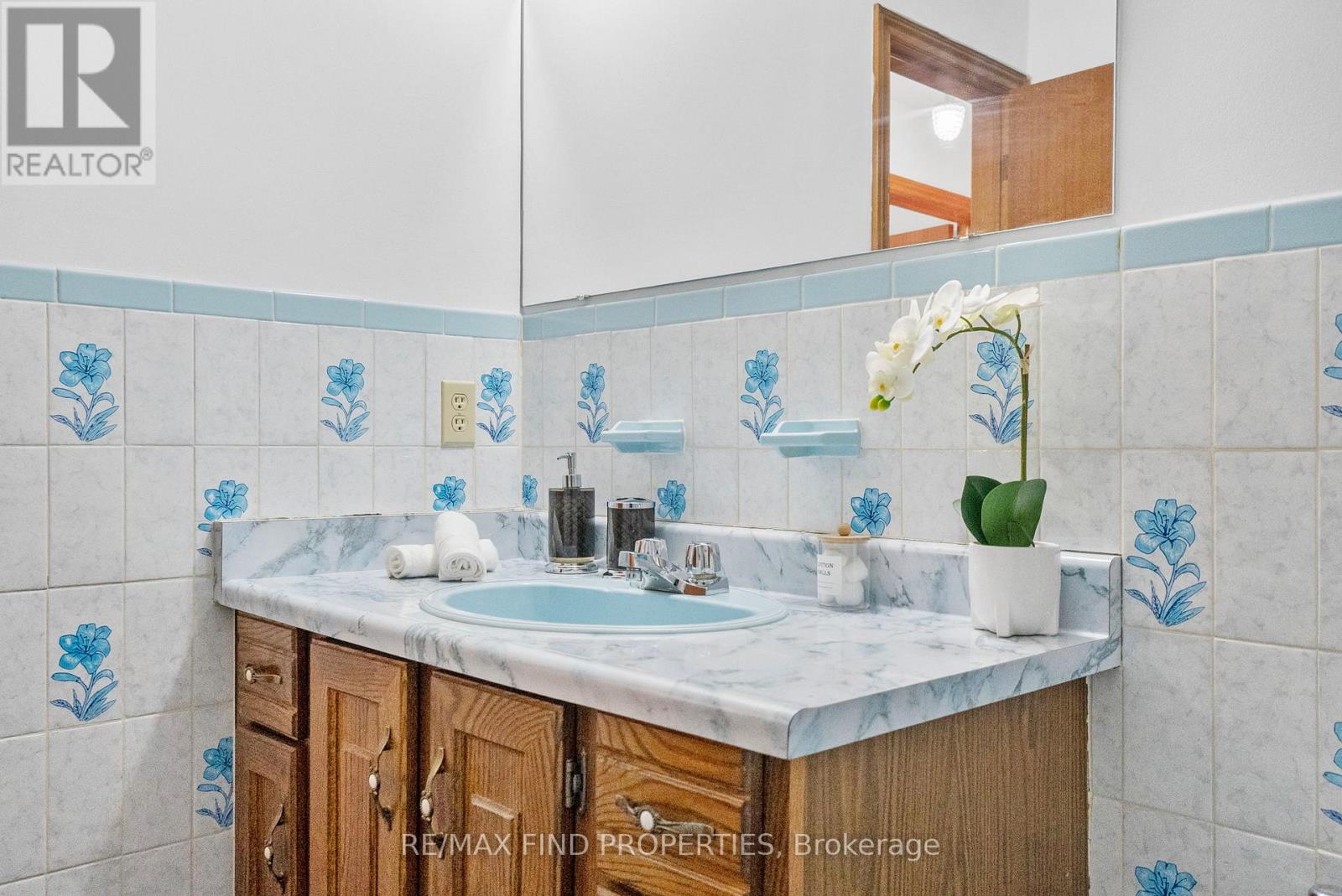 16 Mcdonald Avenue, Toronto, Ontario  M1L 3Y8 - Photo 28 - E12466740