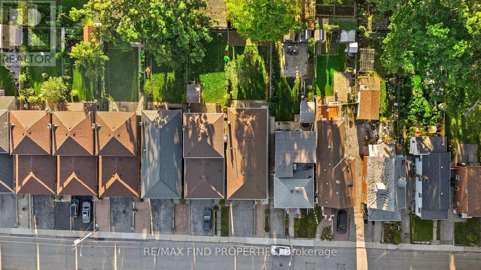 16 Mcdonald Avenue, Toronto, Ontario  M1L 3Y8 - Photo 4 - E12466740