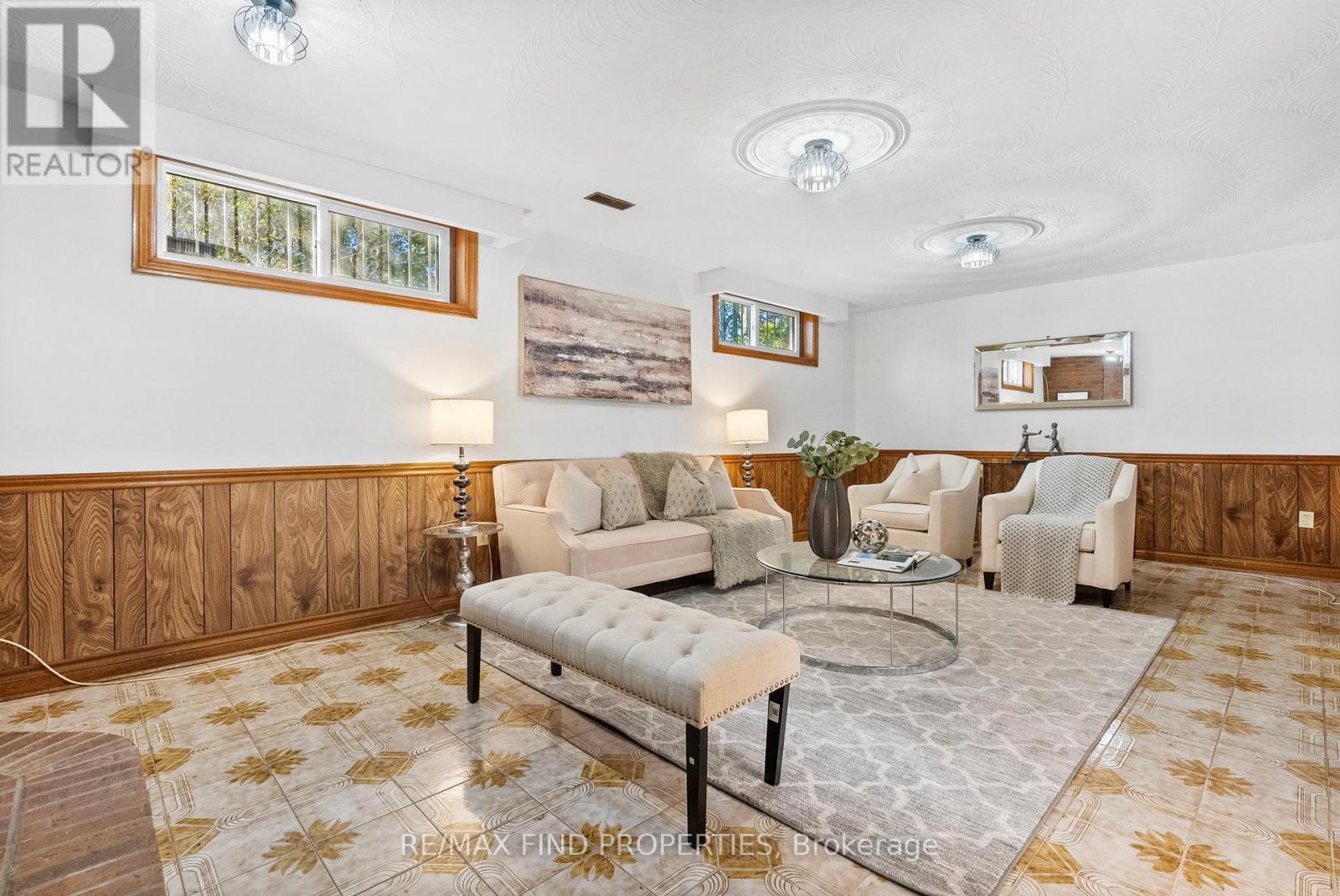 16 Mcdonald Avenue, Toronto, Ontario  M1L 3Y8 - Photo 43 - E12466740