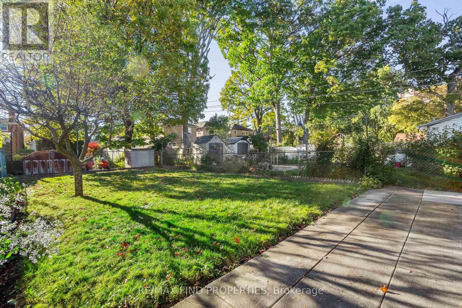 16 Mcdonald Avenue, Toronto, Ontario  M1L 3Y8 - Photo 50 - E12466740