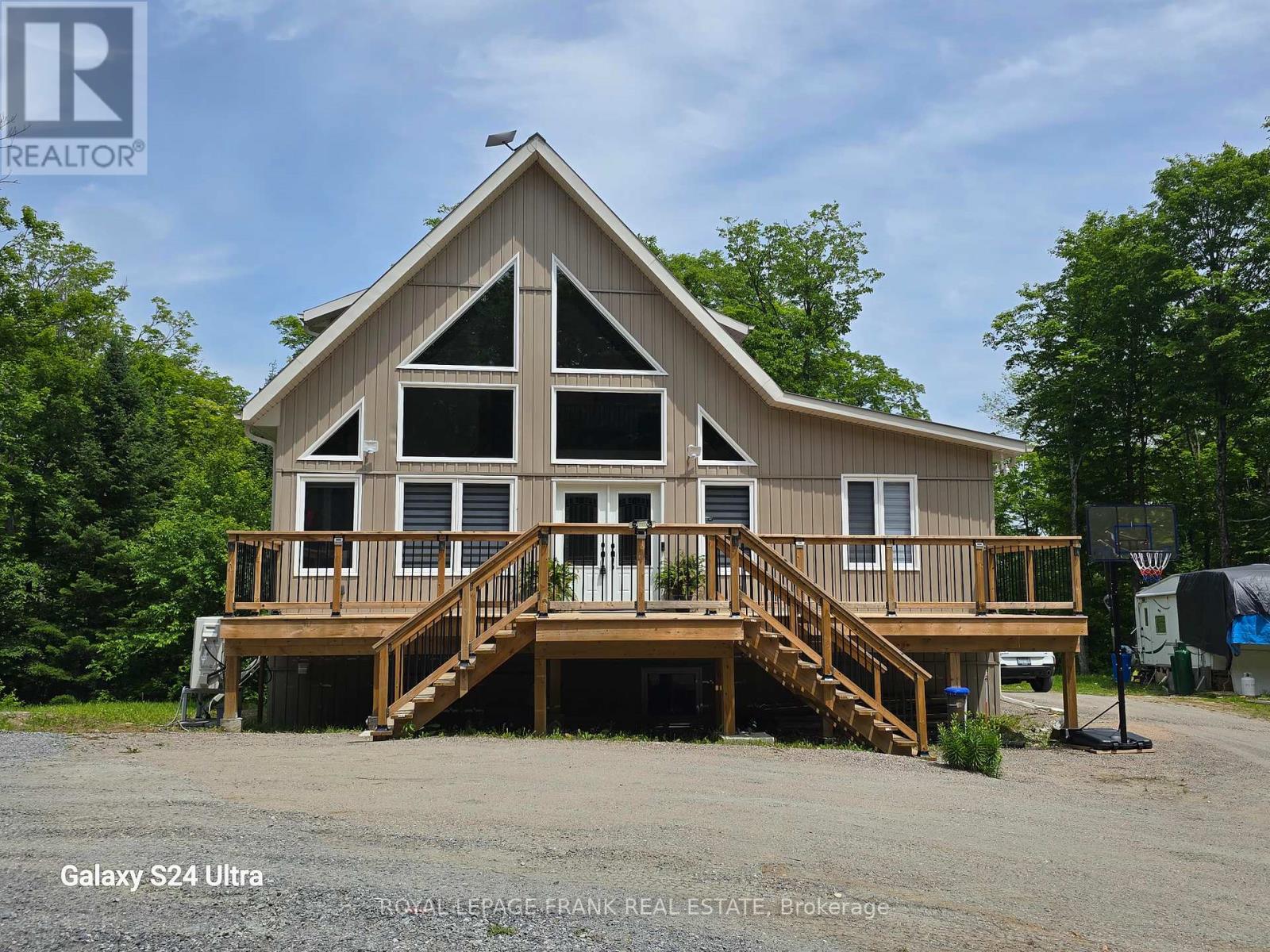 1097 CHEDDAR ROAD, Highlands East, Ontario
