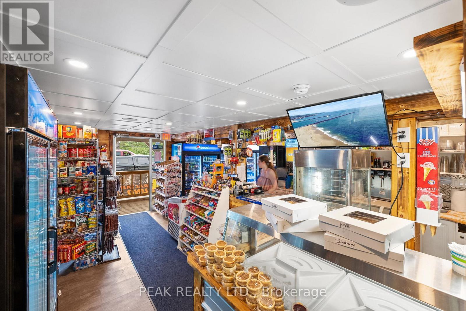 22353 Highway 41, Addington Highlands, Ontario K0H 1L0 - Photo 9 - X12466885