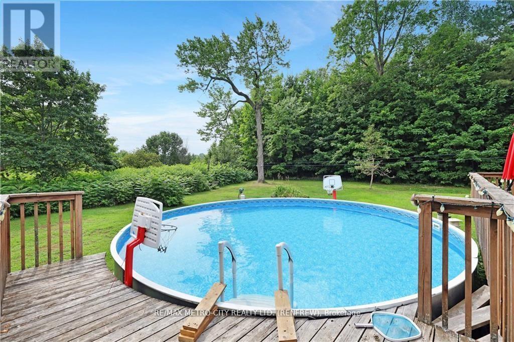 121 Pheasant Run, Greater Madawaska, Ontario  K0J 1H0 - Photo 30 - X12172122