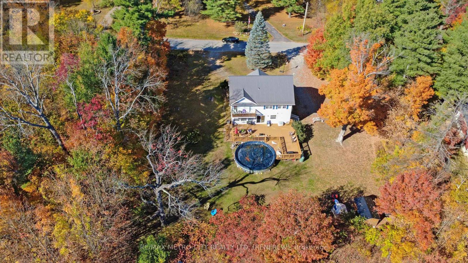 121 Pheasant Run, Greater Madawaska, Ontario  K0J 1H0 - Photo 37 - X12172122