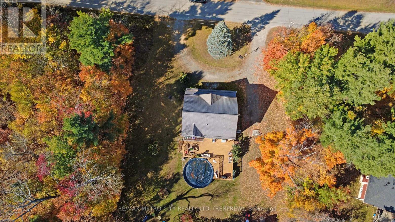 121 Pheasant Run, Greater Madawaska, Ontario  K0J 1H0 - Photo 6 - X12172122