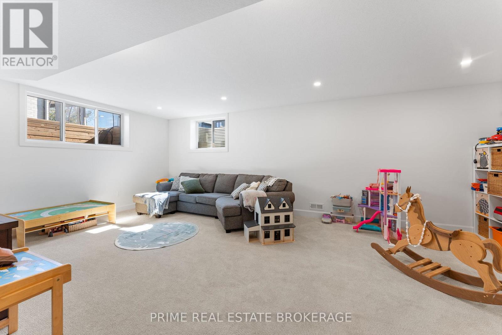 1969 Buroak Crescent, London North, Ontario  N6G 3X9 - Photo 40 - X12466840