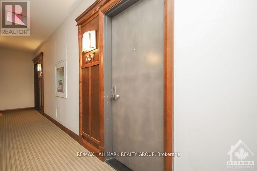 207 - 238 Besserer Street, Ottawa, Ontario  K1N 6B1 - Photo 3 - X12466810