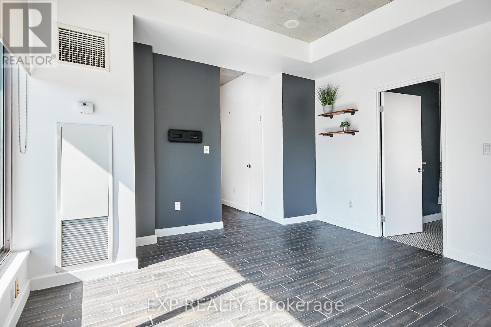 606 - 180 York Street, Ottawa, Ontario  K1N 1J6 - Photo 10 - X12466823