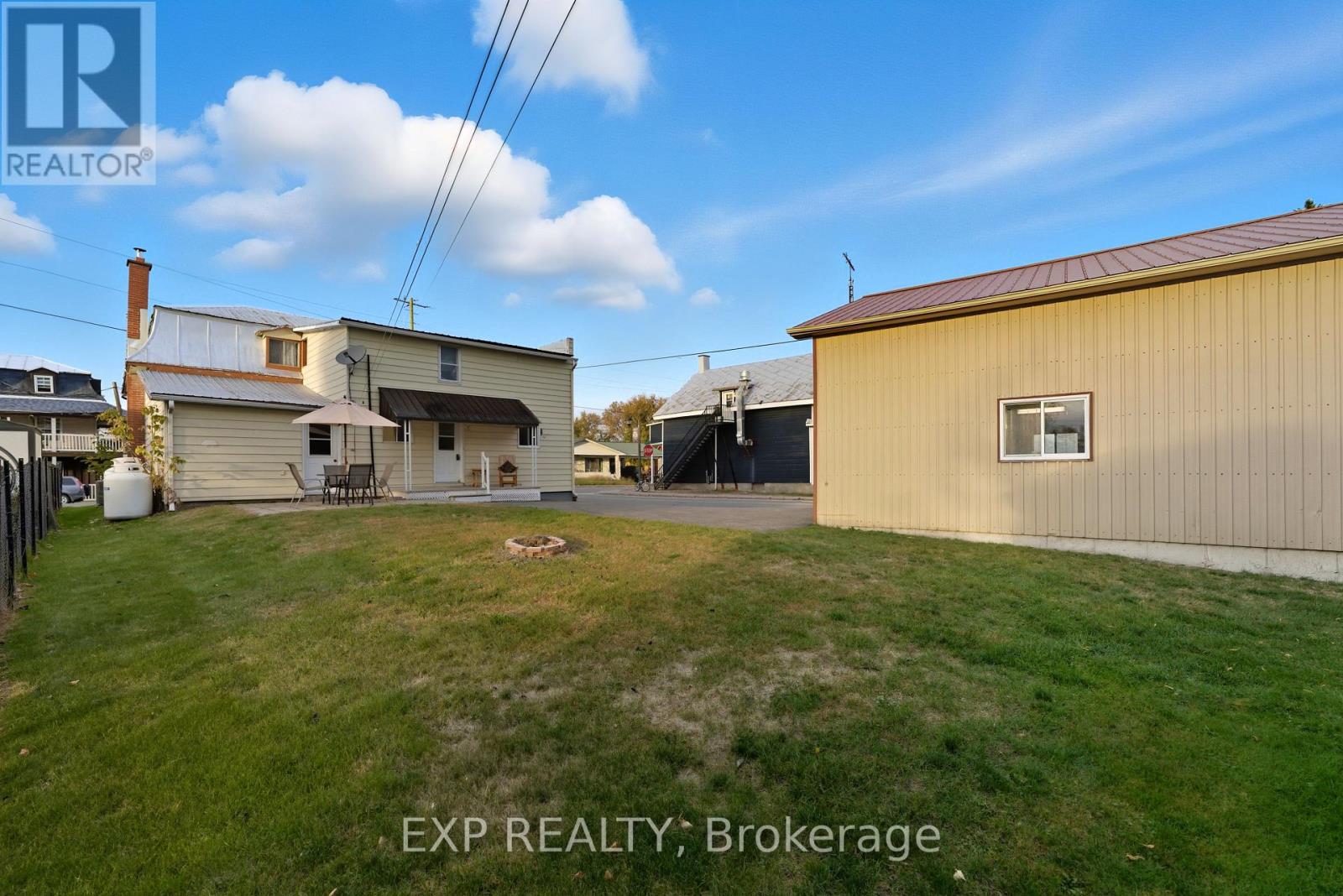 2110 Lajoie Street, Alfred And Plantagenet, Ontario  K0B 1J0 - Photo 41 - X12466828