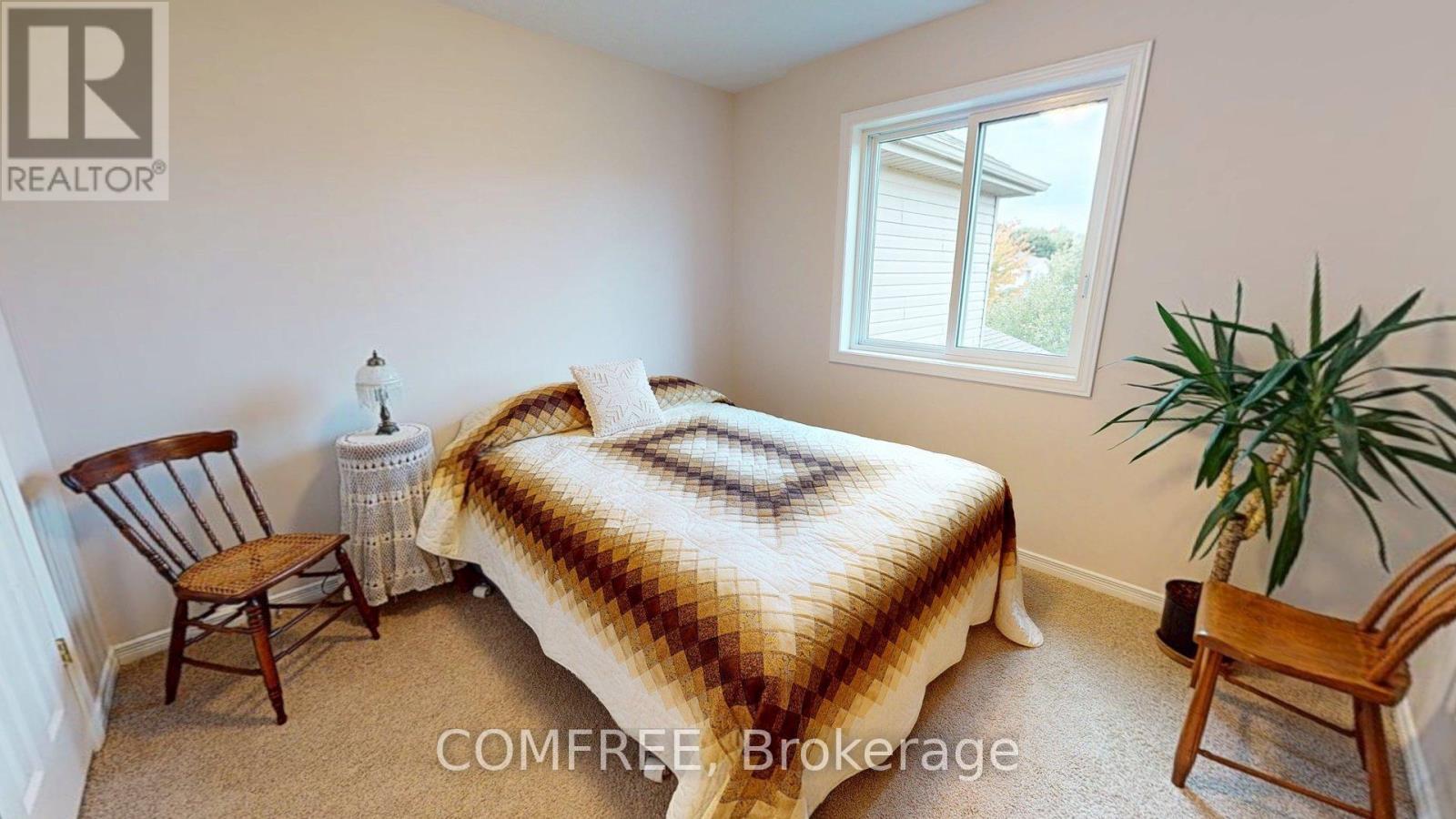 45 Pond View Drive, Wellesley, Ontario  N0B 2T0 - Photo 11 - X12466833