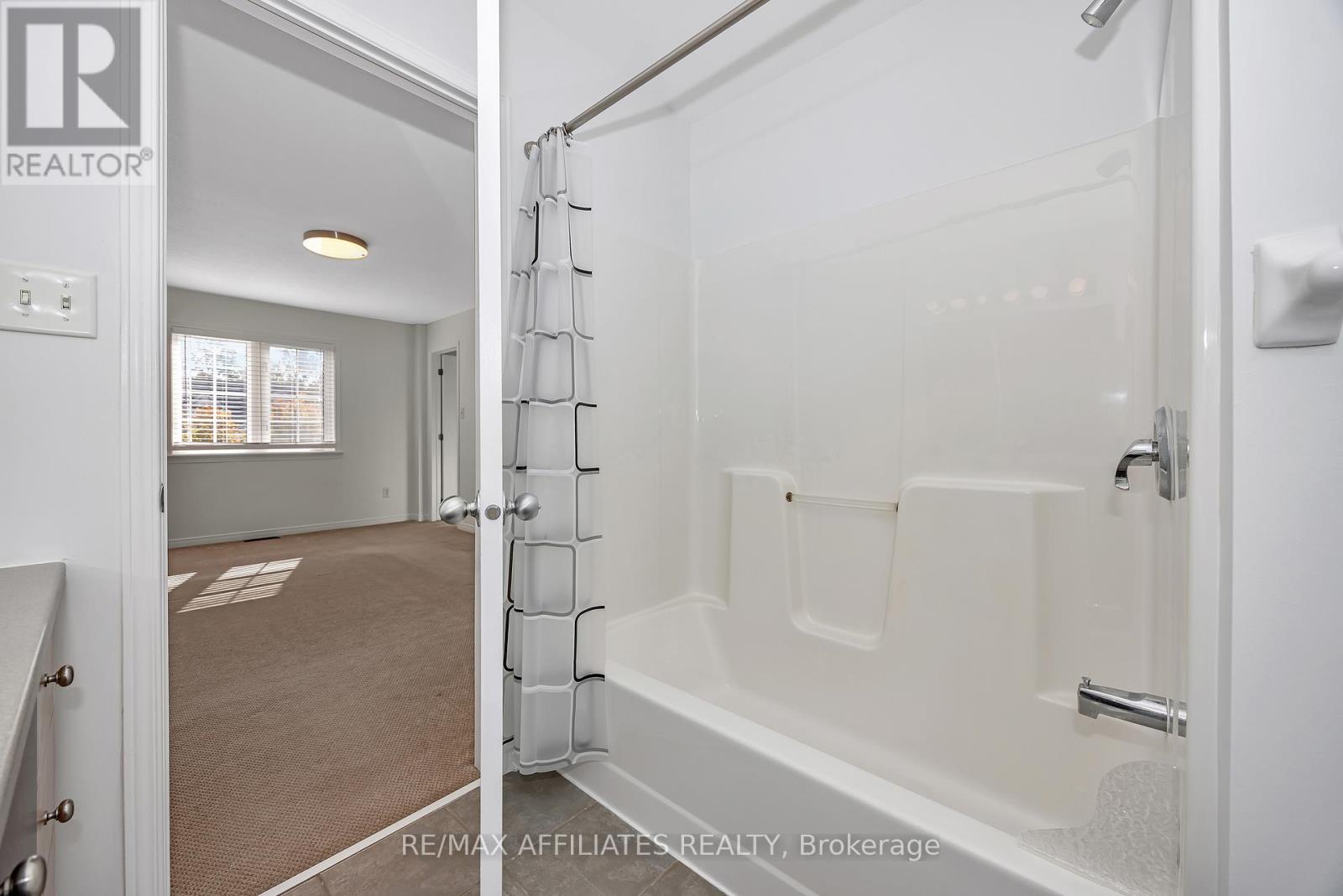 17 Kirkstone Private E, Ottawa, Ontario  K2J 5E7 - Photo 21 - X12466854
