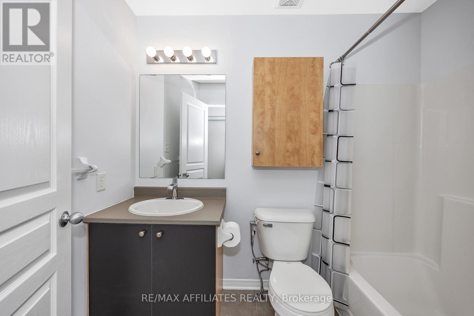 17 Kirkstone Private E, Ottawa, Ontario  K2J 5E7 - Photo 27 - X12466854