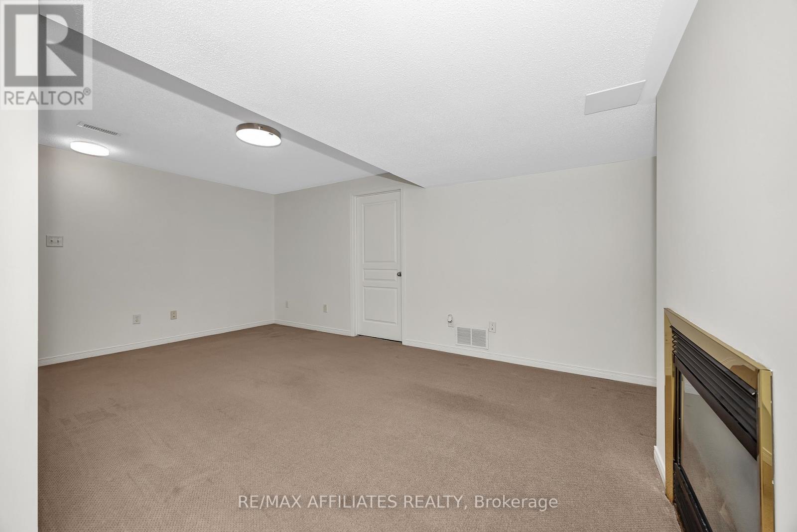 17 Kirkstone Private E, Ottawa, Ontario  K2J 5E7 - Photo 32 - X12466854