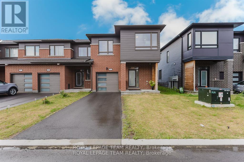 611 FENWICK WAY, Ottawa, Ontario