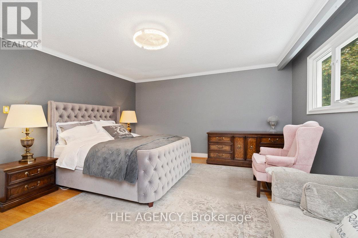178 Millpond Court, Richmond Hill, Ontario  L4C 4W5 - Photo 16 - N12466711