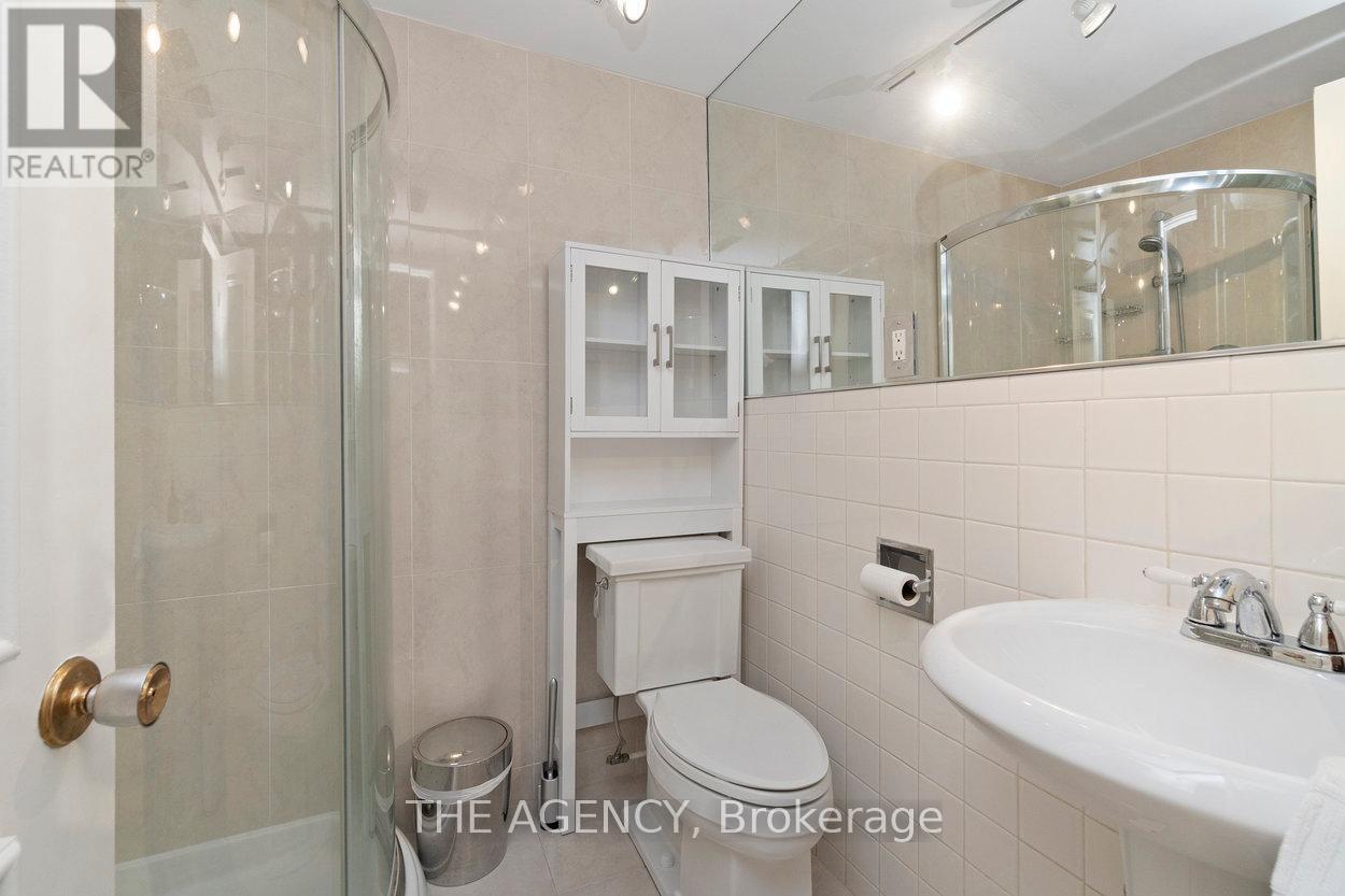 178 Millpond Court, Richmond Hill, Ontario  L4C 4W5 - Photo 30 - N12466711