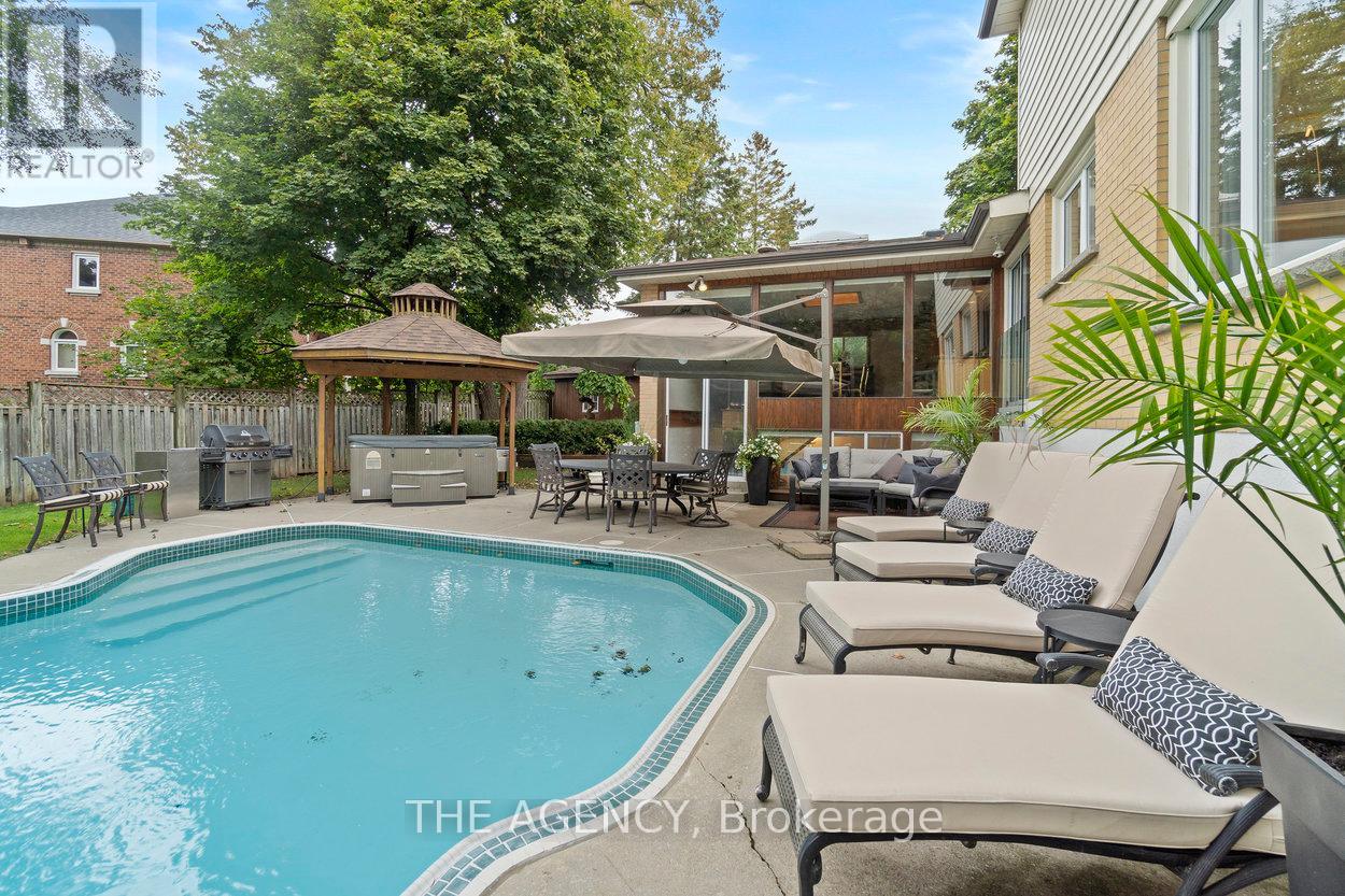 178 Millpond Court, Richmond Hill, Ontario  L4C 4W5 - Photo 40 - N12466711