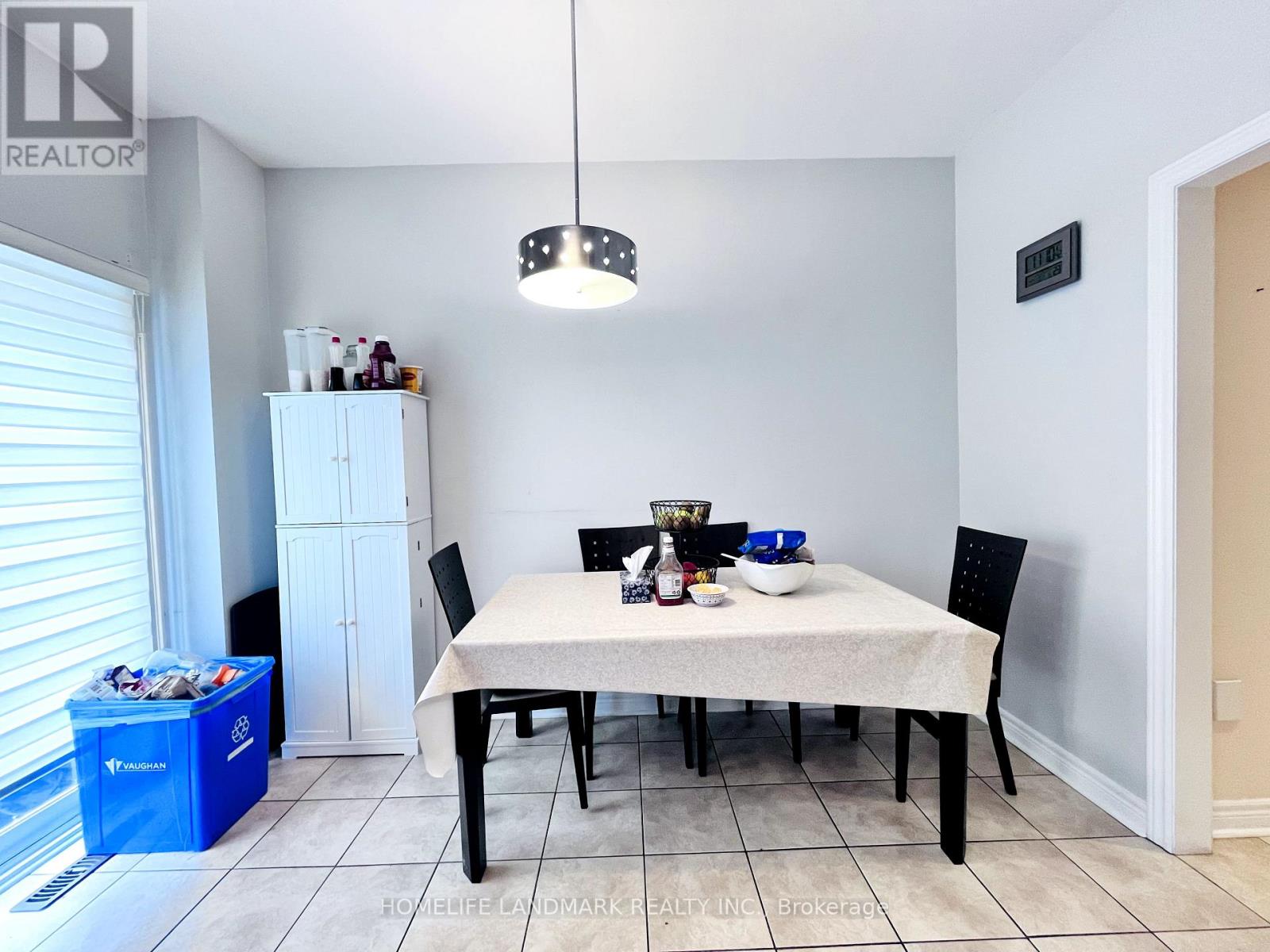 60 Spring Arbour Road, Vaughan, Ontario  L4J 0C3 - Photo 4 - N12466716