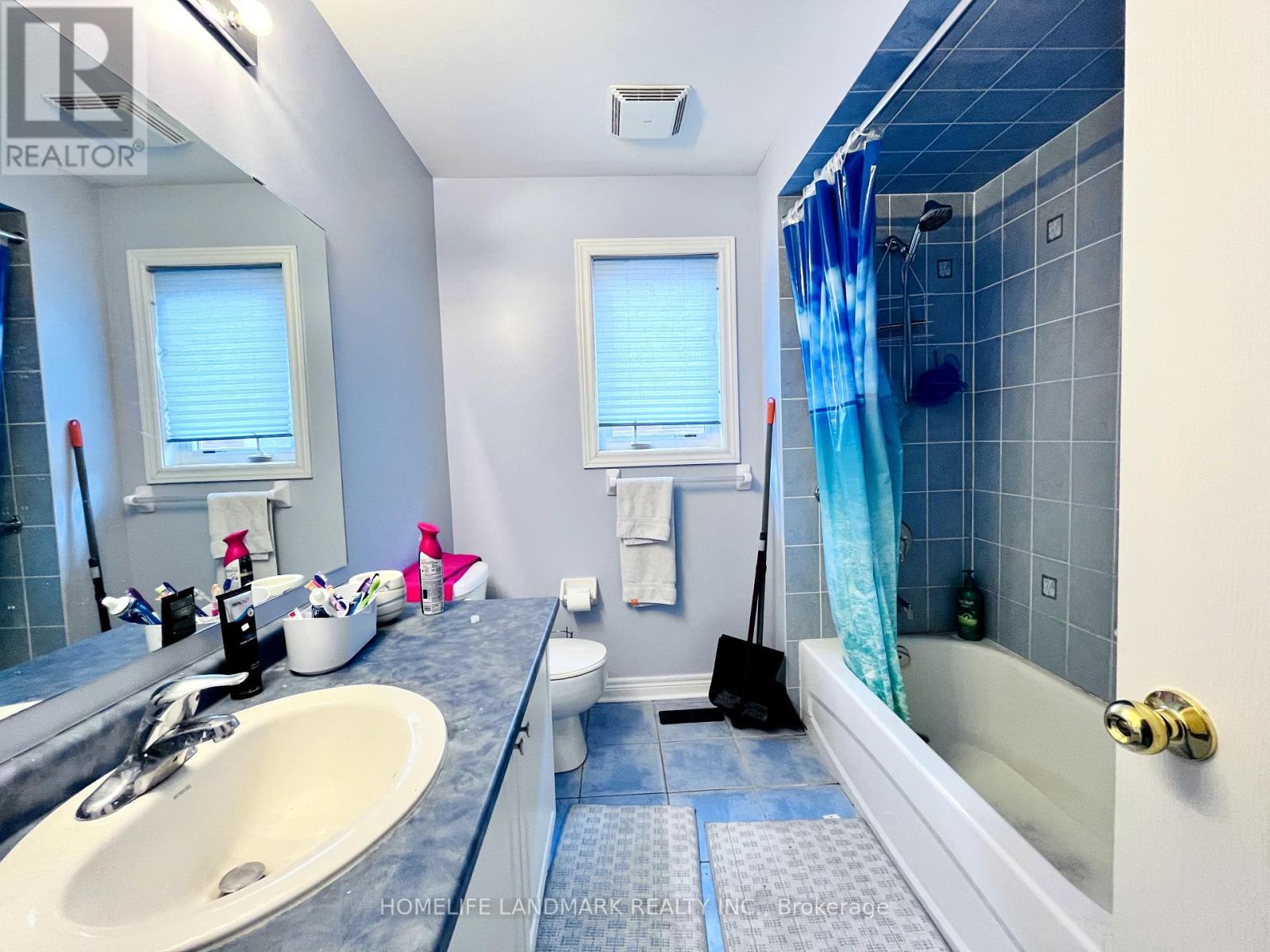 60 Spring Arbour Road, Vaughan, Ontario  L4J 0C3 - Photo 8 - N12466716