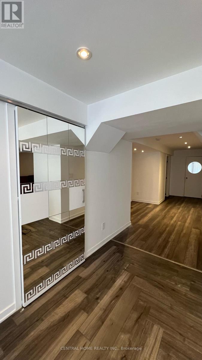 Apartment - 147 Jefferson Forest Drive S, Richmond Hill, Ontario  L4E 4K6 - Photo 5 - N12466763