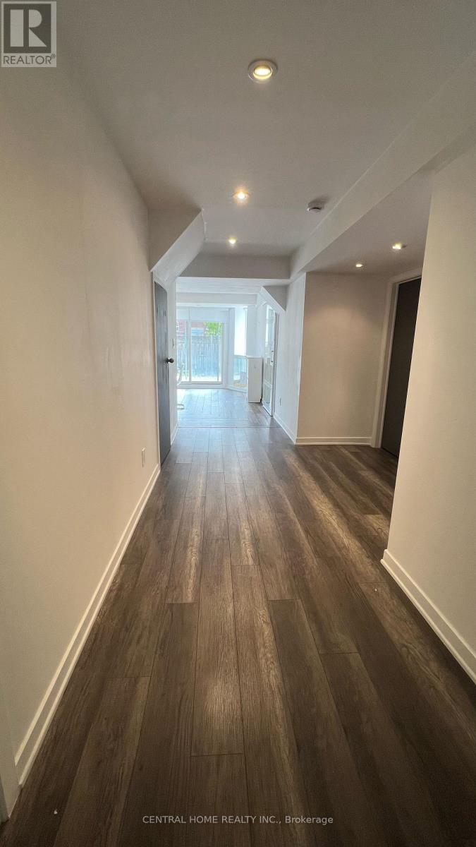 Apartment - 147 Jefferson Forest Drive S, Richmond Hill, Ontario  L4E 4K6 - Photo 6 - N12466763