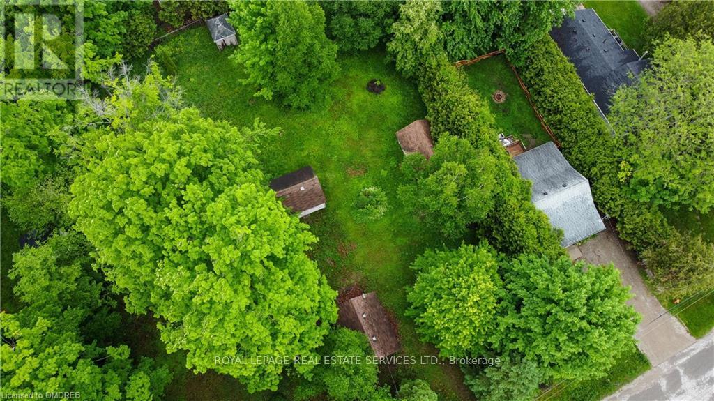 722 Hastings Avenue, Innisfil, Ontario  L9S 1Z3 - Photo 2 - N12466773