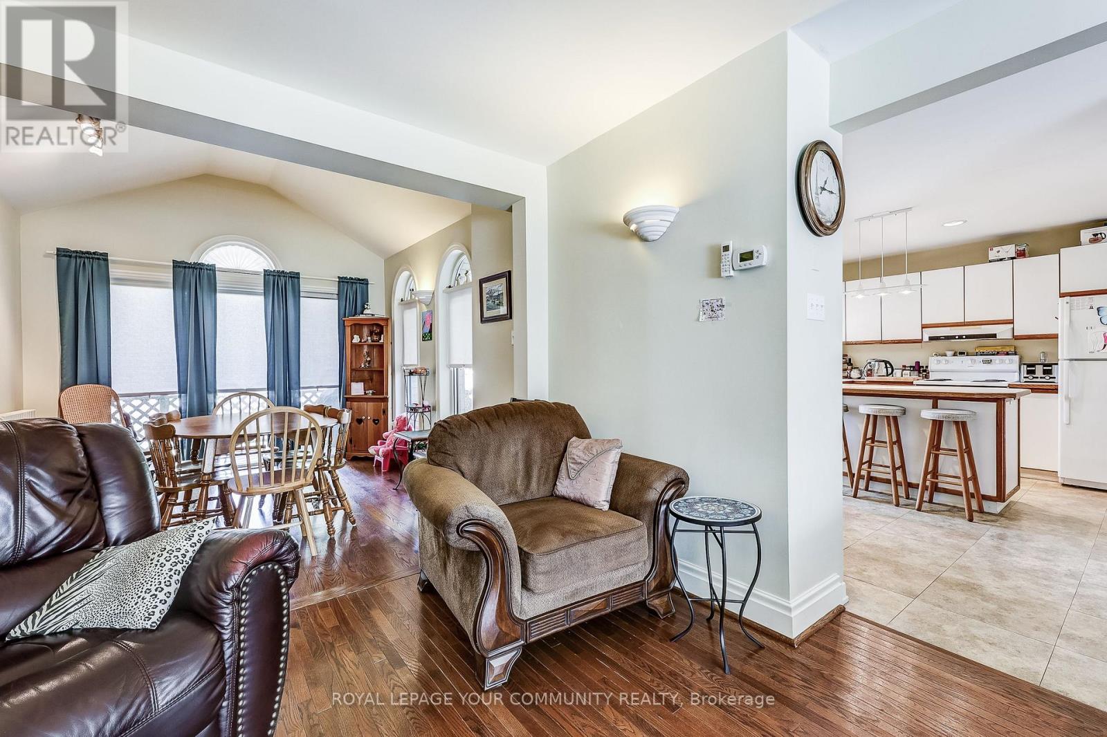 2 Rougecrest Drive, Markham, Ontario  L3P 3B6 - Photo 15 - N12465005