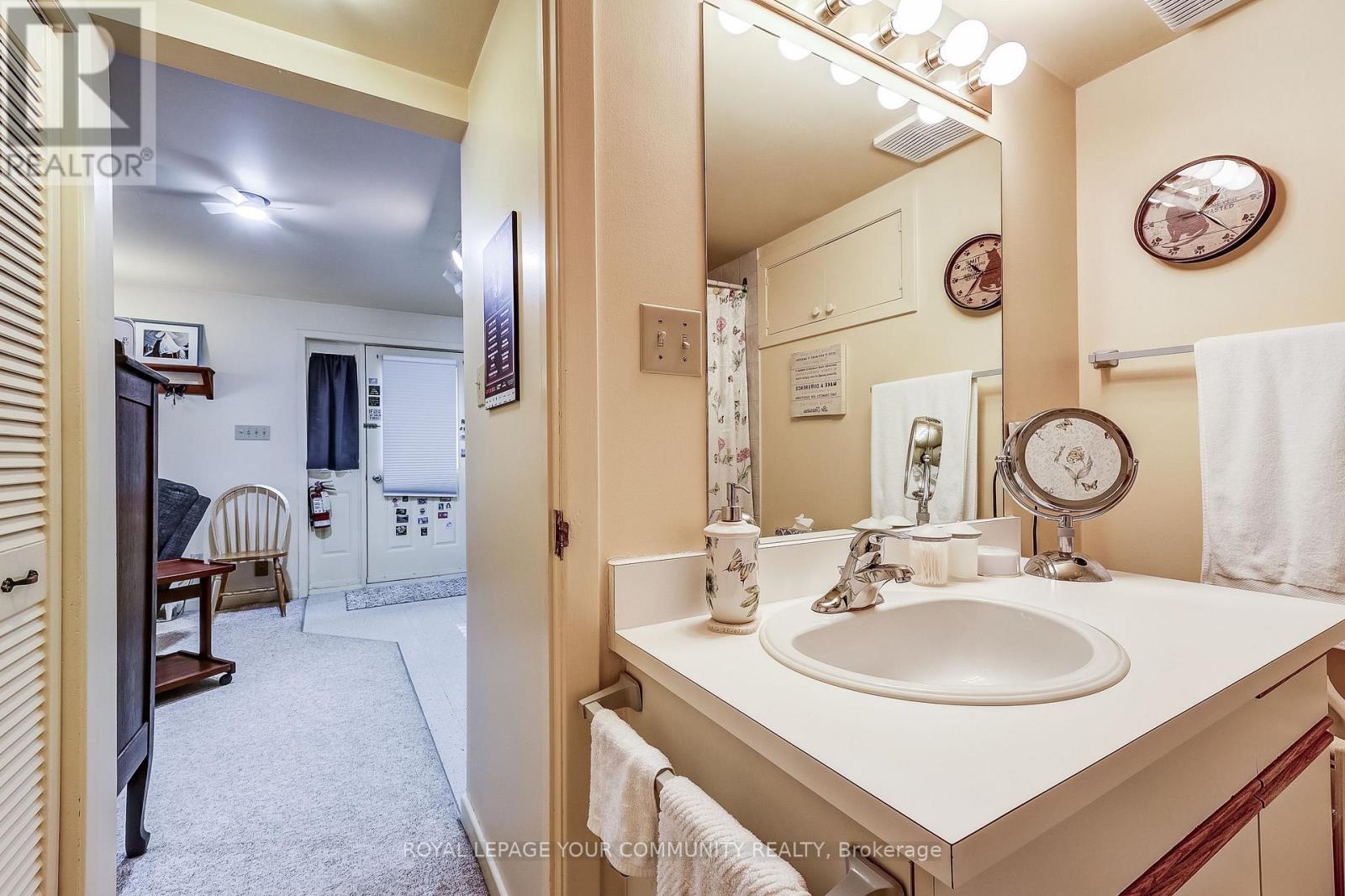 2 Rougecrest Drive, Markham, Ontario  L3P 3B6 - Photo 26 - N12465005